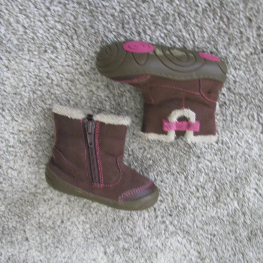 Stride rite suede girls boots 3.5